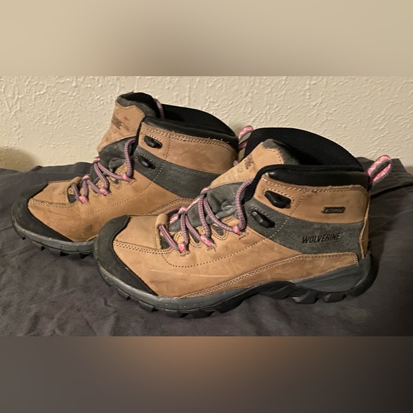 Wolverine Women's Waterproof Boots - Tan and Black - Picture 2 of 8